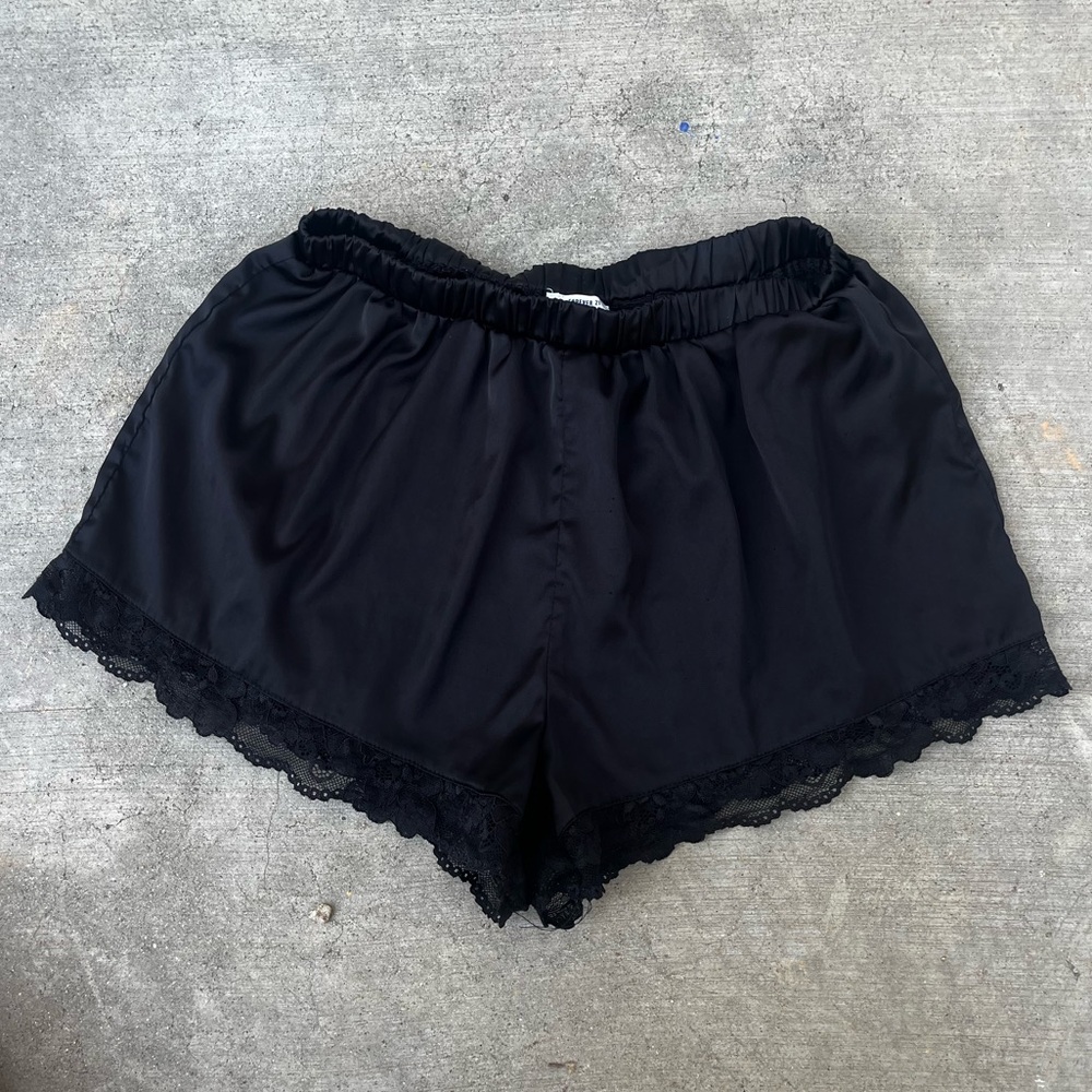 Lace shorts✨